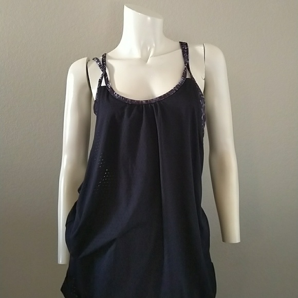 Athleta Tops - Athleta two in one tank top built-in sports bra xl